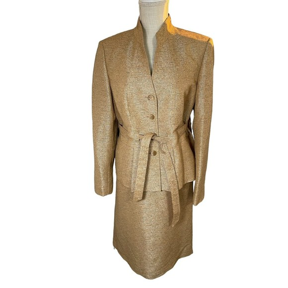 KASPER Skirt Suit‎ Size 12 Two Piece Set  Bonus Belt Executive Career Gold - Picture 1 of 16